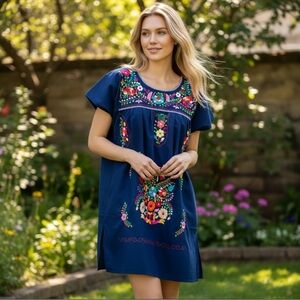 Vintage Mexican Oaxacan Floral Embroidered Dress Festival Boho Flowy Small